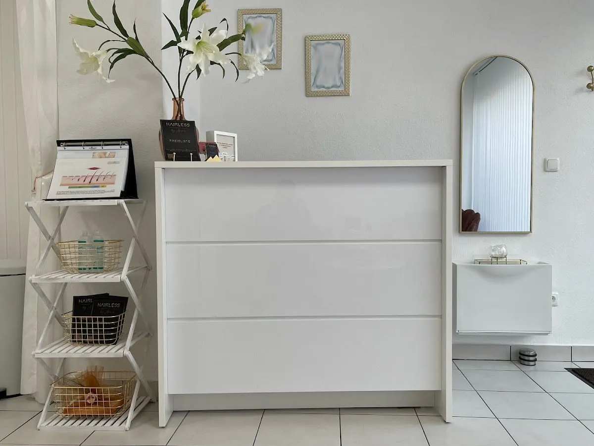 Hairless by Amani, Studio Braunau am Inn, Bild 6
