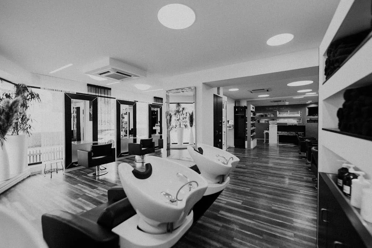 ...der Coiffeur Stuppnig, Studio Pattendorf, Bild 7