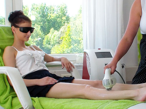 HELLO SKIN•Apparative Kosmetik 2